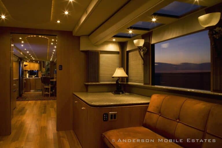 The Heat Luxury RV By Anderson Mobile Estates