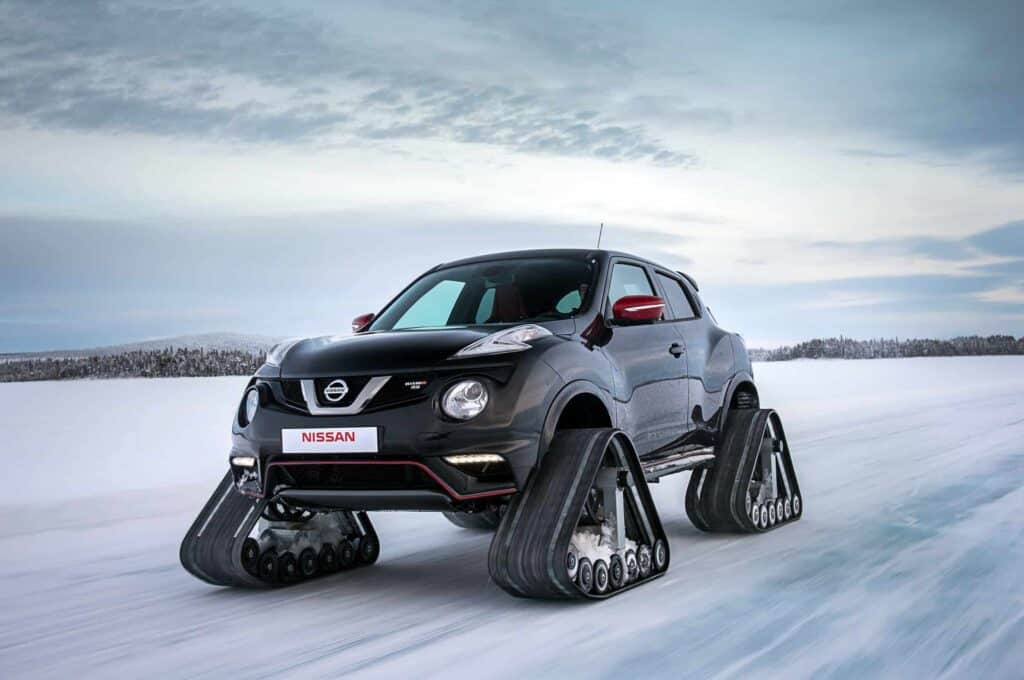 A Nissan Juke on Tank Treads Is as Glorious and Ridiculous as You