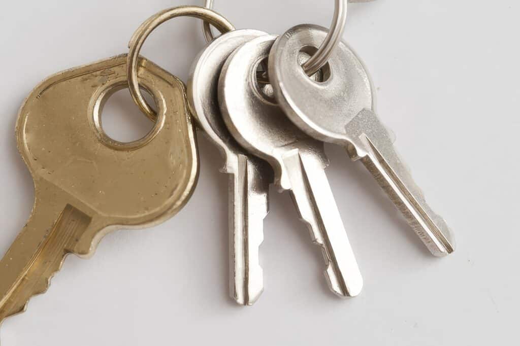 What Does a Safety Deposit Box Key Look Like 4