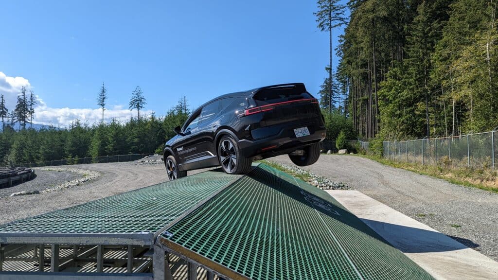 Polestar 3 on Track obstacle course 2